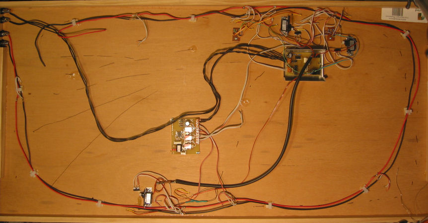 Model Train Reverse Loop Wiring as well Model Railroad Reversing Loops 